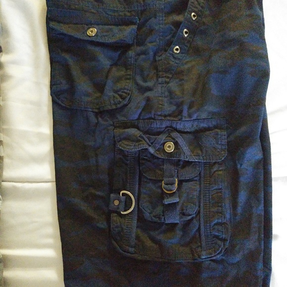 Men camouflage cargo shorts - Picture 5 of 6